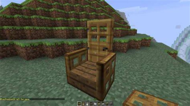How to craft a chair in minecraft